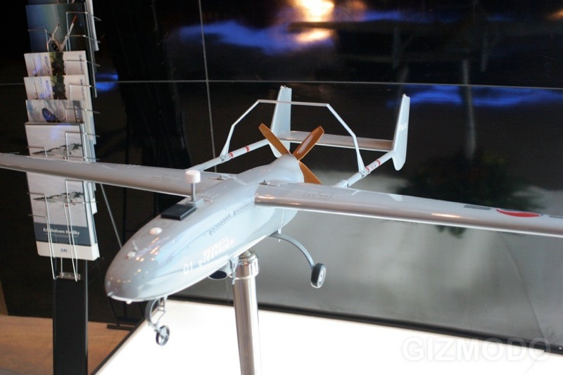 Illustration for article titled Dubai Air Show Has Most Amazing Aircraft and Weapon Models Ever